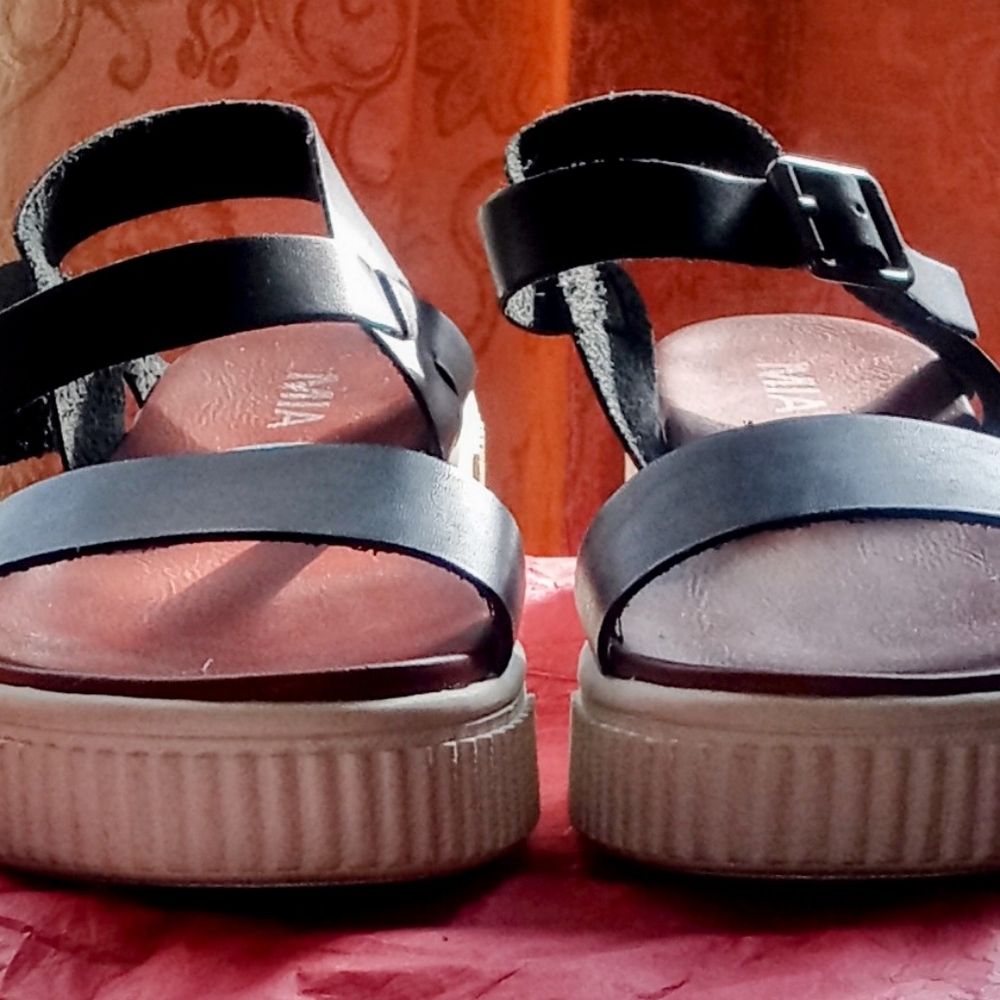 Black sandals
